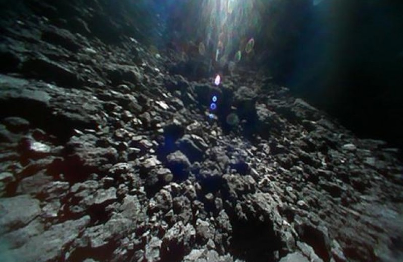 Οι πρώτες εικόνες από την επιφάνεια του αστεροειδή Ριούγκου(VIDEO)
