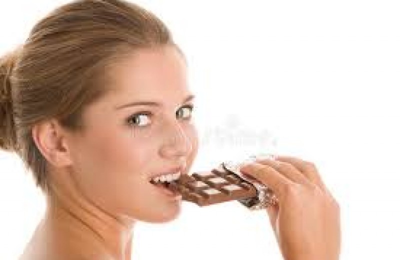 Ο λόγος που οι γυναίκες θέλουν σοκολάτα όταν έχουν περίοδο   