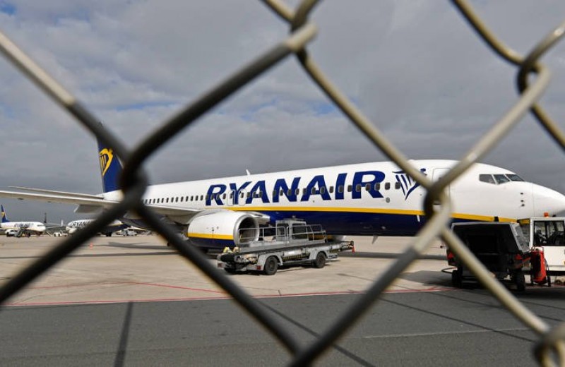 Ματαιώνει 190 πτήσεις η Ryanair λόγω απεργίας του προσωπικού της
