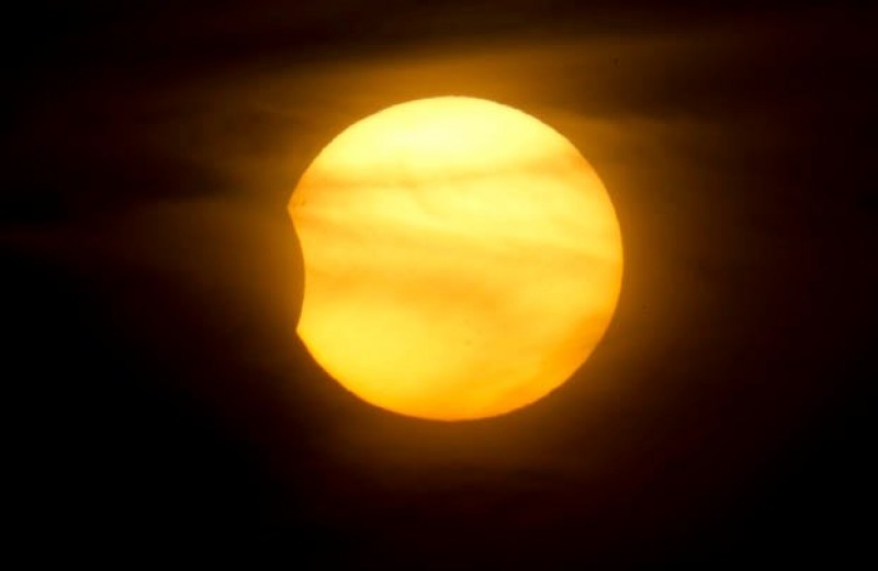 Μερική έκλειψη Ηλίου το Σάββατο - Δεν θα είναι ορατή από την Ελλάδα